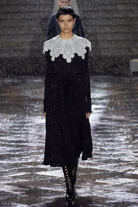 dior fashion show korea|Dior 2024 summer collection.